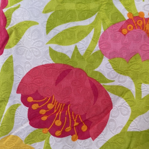 Lilly Pulitzer High Waist Cotton Jacquard Floral Print Shorts Size 4 - Picture 2 of 7